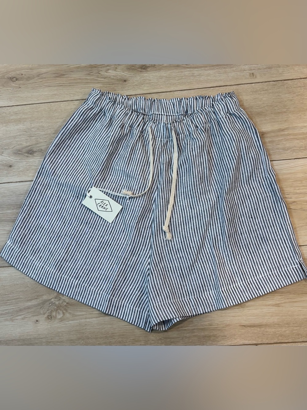 Alex Crane Linen Bo Shorts - Lines blue white stripe XL new with tags